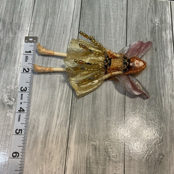 Elegant Gold Fairy Figurine GOLDY FAIRY - Picture 5 of 6